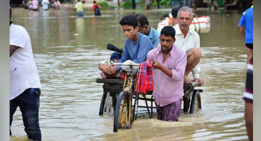 வௌ்ளம் மற்றும் மண்சரிவுகளில் சிக்கி நூற்றுக்கும் அதிகமானோர் உயிரிழப்பு