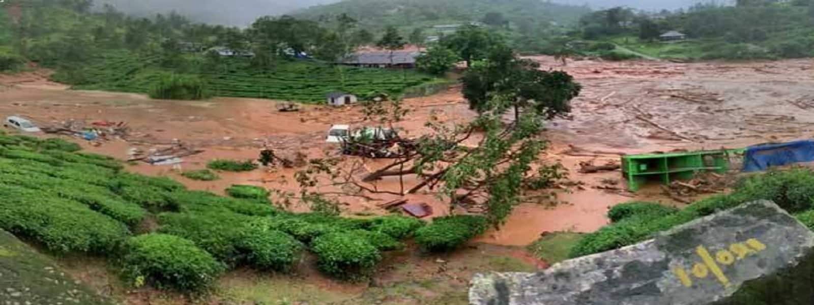 கேரளாவில் நிலச்சரிவில் 50 பேர் சிக்கியுள்ளனர்
