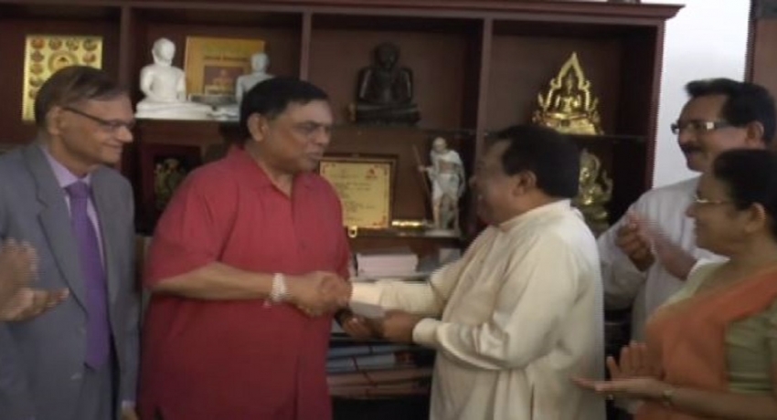 பொதுஜன பெரமுனவில் எஸ்.பி.திசாநாயக்க, டிலான் பெரேராவிற்கு உறுப்புரிமை