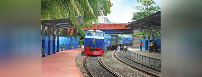 கொழும்பு - பெலியத்த வரை நகர்சேர் கடுகதி ரயில் சேவை