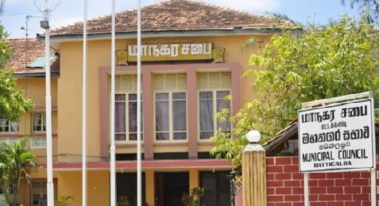 குண்டுதாரி உடலை மட்டக்களப்பில் புதைக்க முடியாது