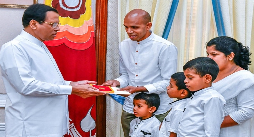 தீ விபத்தில் மனைவி, பிள்ளைகளைக் காப்பாற்றியவருக்கு ஜனாதிபதி 10 இலட்சம் ரூபா நிதியுதவி