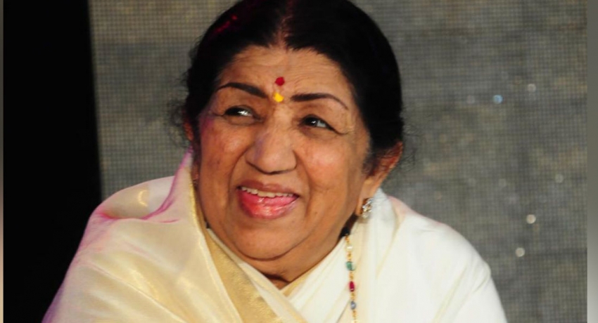 பாடகி லதா மங்கேஷ்கர் வைத்தியசாலையில் அனுமதி