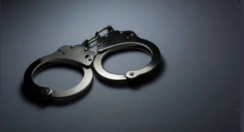 நிதி மோசடியில் ஈடுபட்ட இருவர் கைது