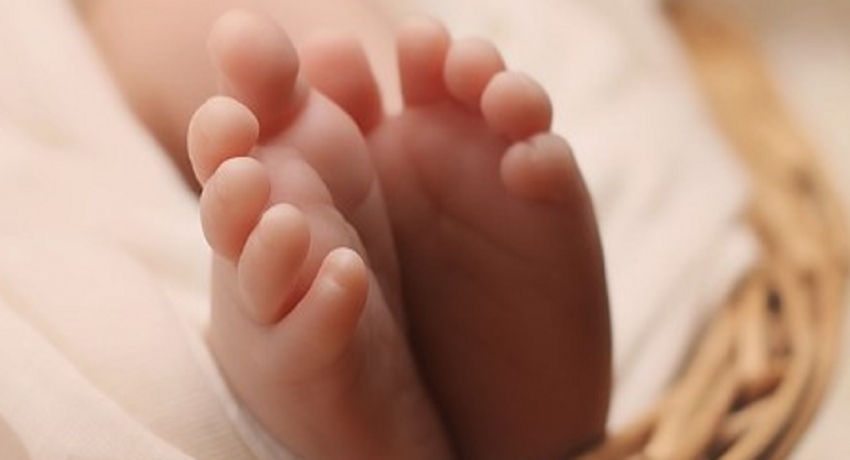 தம்பலகாமத்தில் சிசுவைப் புதைத்த குற்றச்சாட்டில் பெற்றோர் கைது