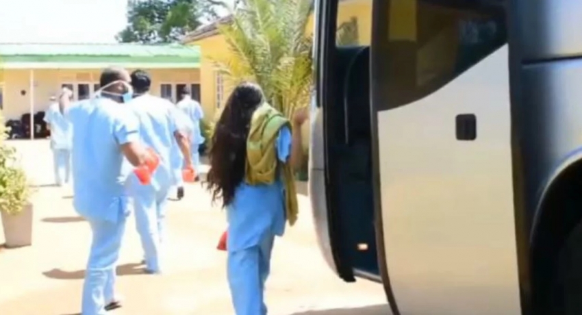 சீனாவில் இருந்து அழைத்துவரப்பட்ட இலங்கை மாணவர்கள் கொழும்பிற்கு அனுப்பி வைப்பு