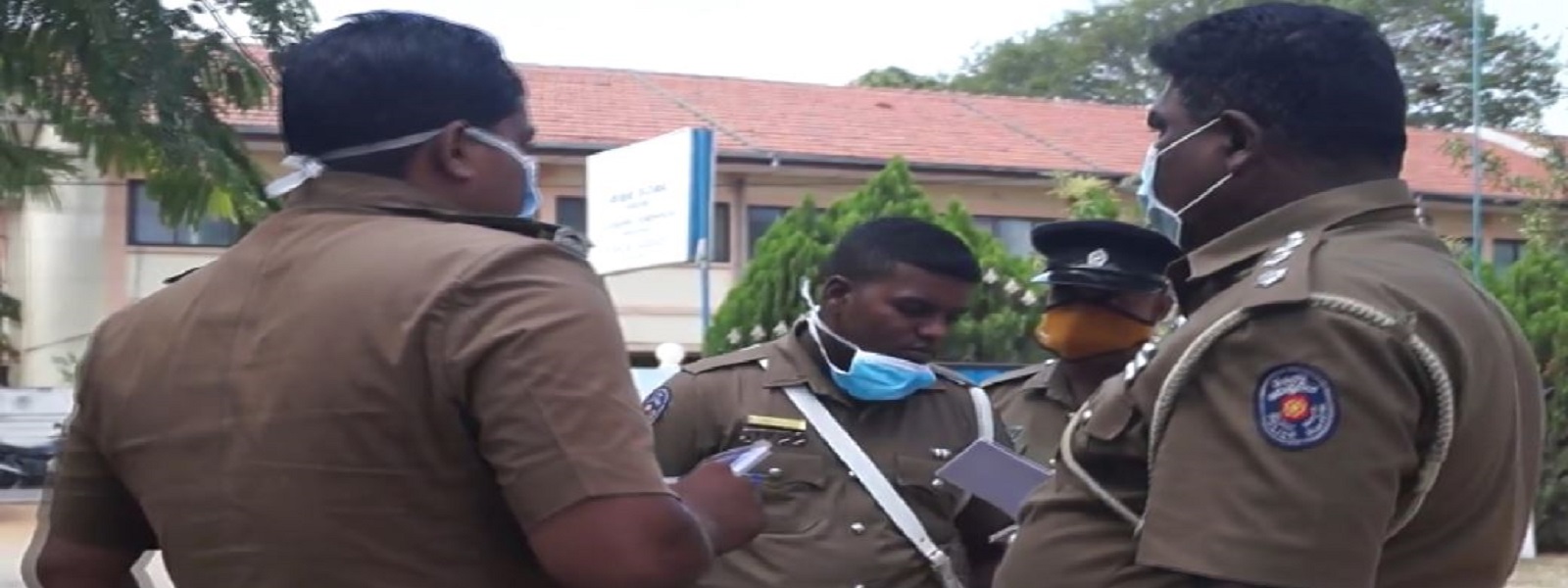யாழில் வௌிநாட்டவர்களை பதியும் நடவடிக்கை ஆரம்பம்
