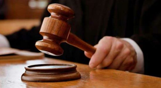 ஹட்டனில் 76 பேர் வீடுகளிலிருந்து வௌியேறத் தடை