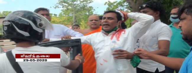 மிஹிந்தலை பிரதேச சபையில் ஆளுங்கட்சி உறுப்பினர் மீது தாக்குதல்