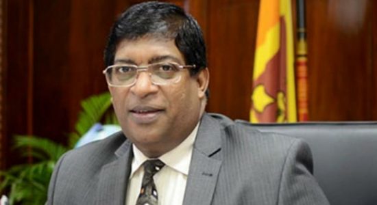 ரவி கருணாநாயக்க மீதான பிடியாணை இடைநிறுத்தம் 