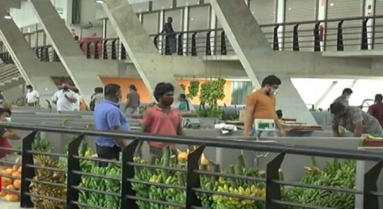 மெனிங் சந்தைக்கு சென்றிருந்த 7 பேருக்கு கொரோனா
