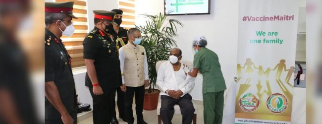 சபாநாயகருக்கு கொரோனா தடுப்பூசி ஏற்றப்பட்டது