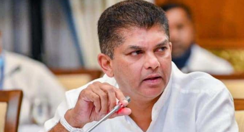 இராஜாங்க அமைச்சர் லொஹான் ரத்வத்தே இராஜினாமா
