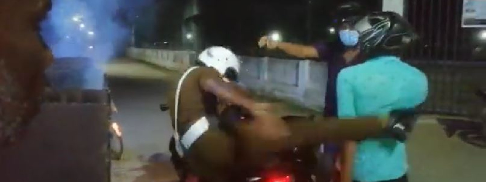 ஏறாவூர் இளைஞர் மீது தாக்குதல்: பொலிஸ் அதிகாரி கைது