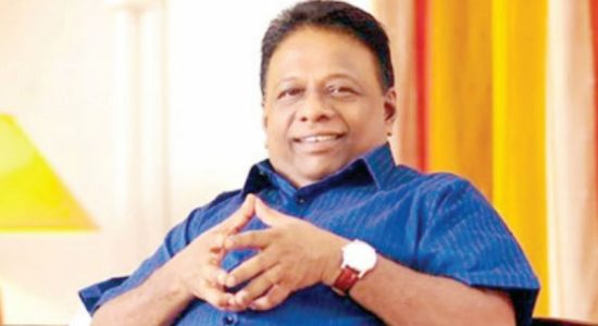 ஊடக அடையாள அட்டையுடன் ஒருவர் கைது செய்யப்படுமிடத்து அரசாங்க தகவல் திணைக்கள பணிப்பாளருக்கு அறிவிக்க வேண்டும் – அமைச்சர் டலஸ்