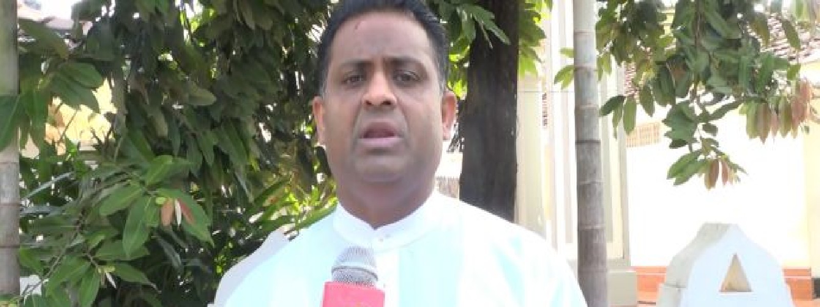 அருந்திக்க பெர்னாண்டோ இராஜினாமா