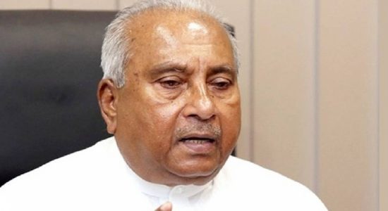 அத்தியாவசிய சேவைகளில் ஈடுபடுவோர் முன்கூட்டியே அறிவித்து எரிபொருள் பெற்றுக்கொள்ள முடியும் – காமினி லொக்குகே 