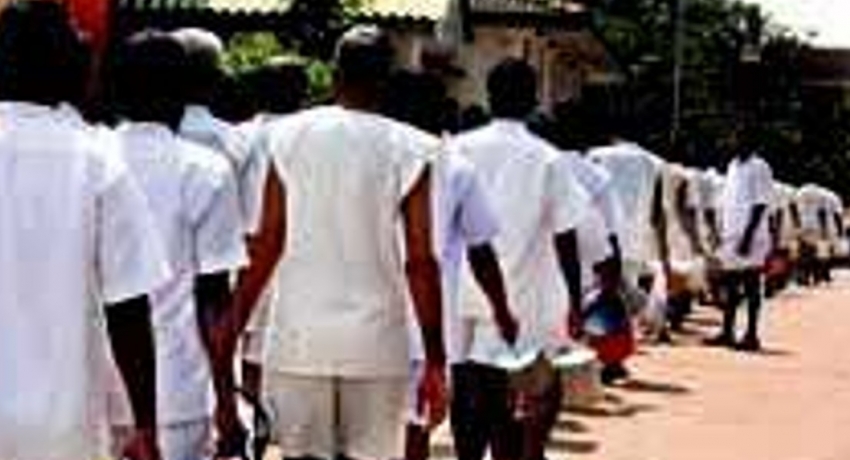 தப்பிச்சென்றுள்ள வட்டரெக்க சிறைக்கைதிகளை சரணடையுமாறு அறிவுறுத்தல்