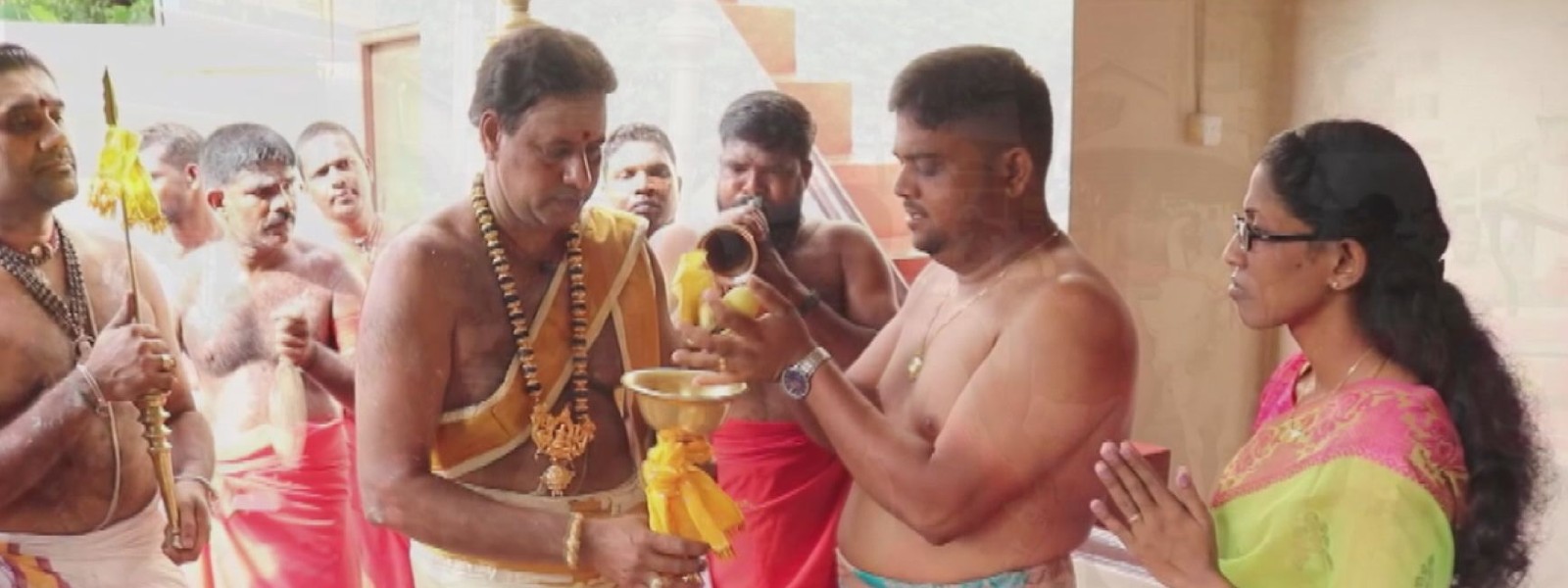 கொடிச்சீலை வடிவமைப்பாளர்களுக்கான காளாஞ்சி