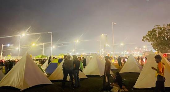 சட்டவிரோத கூடாரங்களை அகற்றுமாறு அறிவிப்பு