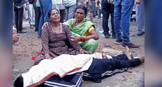 உத்தர் பிரதேஷில் சனநெரிசலில் 116 பேர் பரிதாப பலி