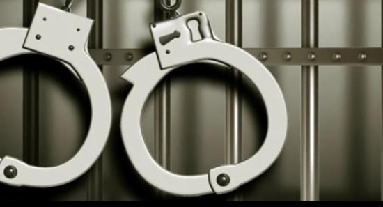சட்டவிரோத மணல் அகழ்வில் ஈடுபட்ட 2 பேர் கைது