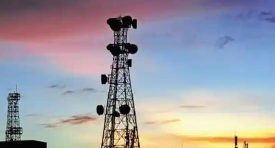 100 தொலைத்தொடர்பு கோபுரங்கள்..