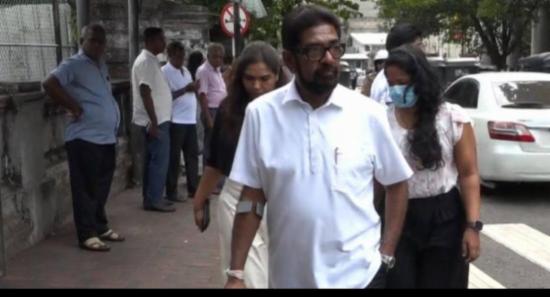 கெஹெலிய உள்ளிட்ட 12 பேர் மீது குற்றப்பத்திரிகை