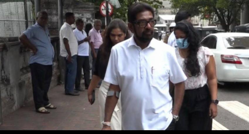 கெஹெலிய உள்ளிட்ட 12 பேர் மீது குற்றப்பத்திரிகை