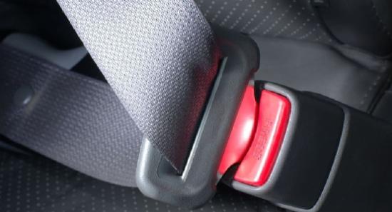 சட்டத்தை பின்பற்றாத அதிகாரிக்கு எதிராக நடவடிக்கை