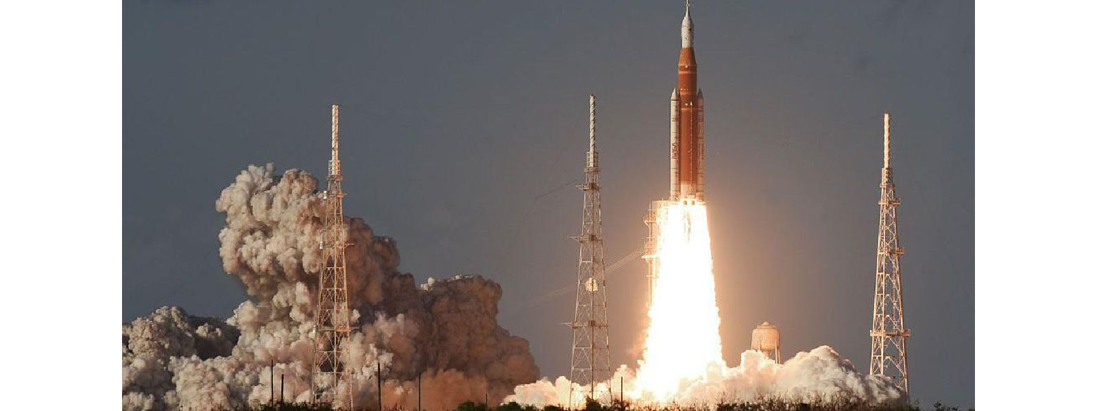 மனிதர்களை நிலவை நோக்கி அழைத்துச்செல்லும் நாசா